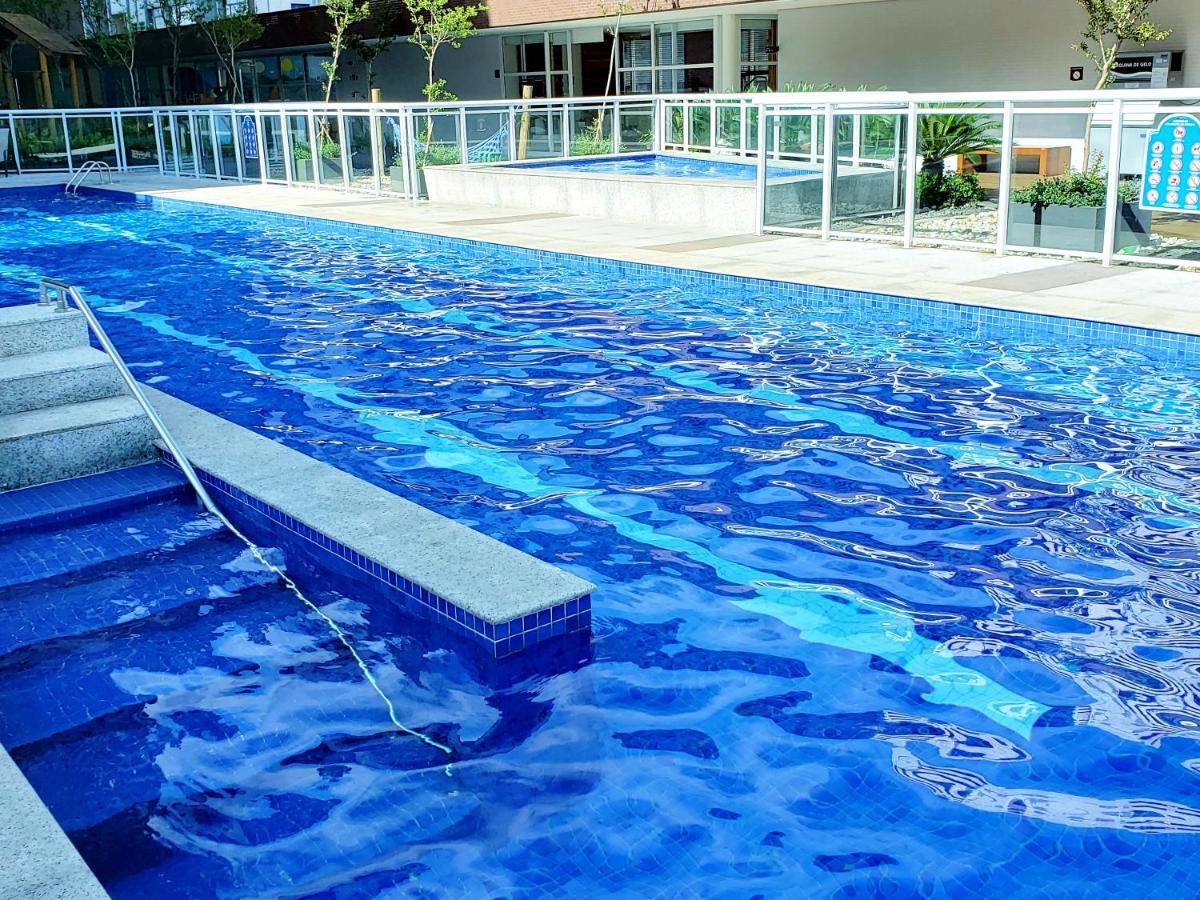 Ocean Front Oasis: Beachside Luxury With Heated Pool & Dual Saunas Santos (Sao Paulo)